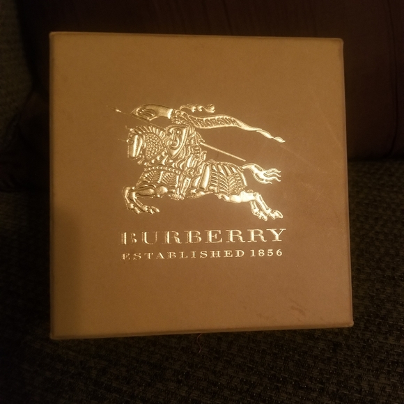 Mens Burberry watch - Picture 1 of 5